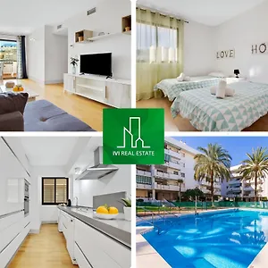 https://carihuela-playa.hotelsinnerja.org